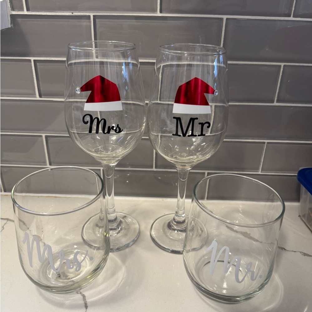 Mr & Mrs wine glasses